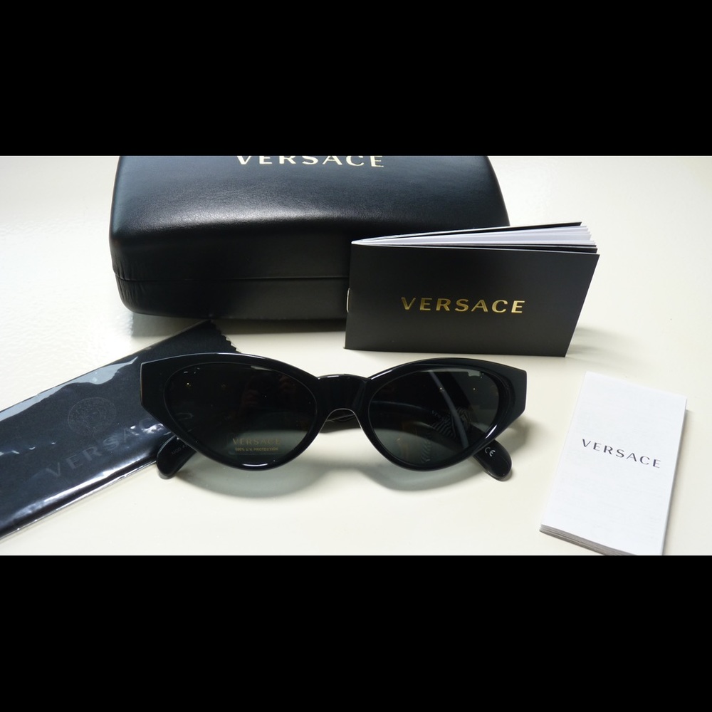 Sold! Versace Sunglasses